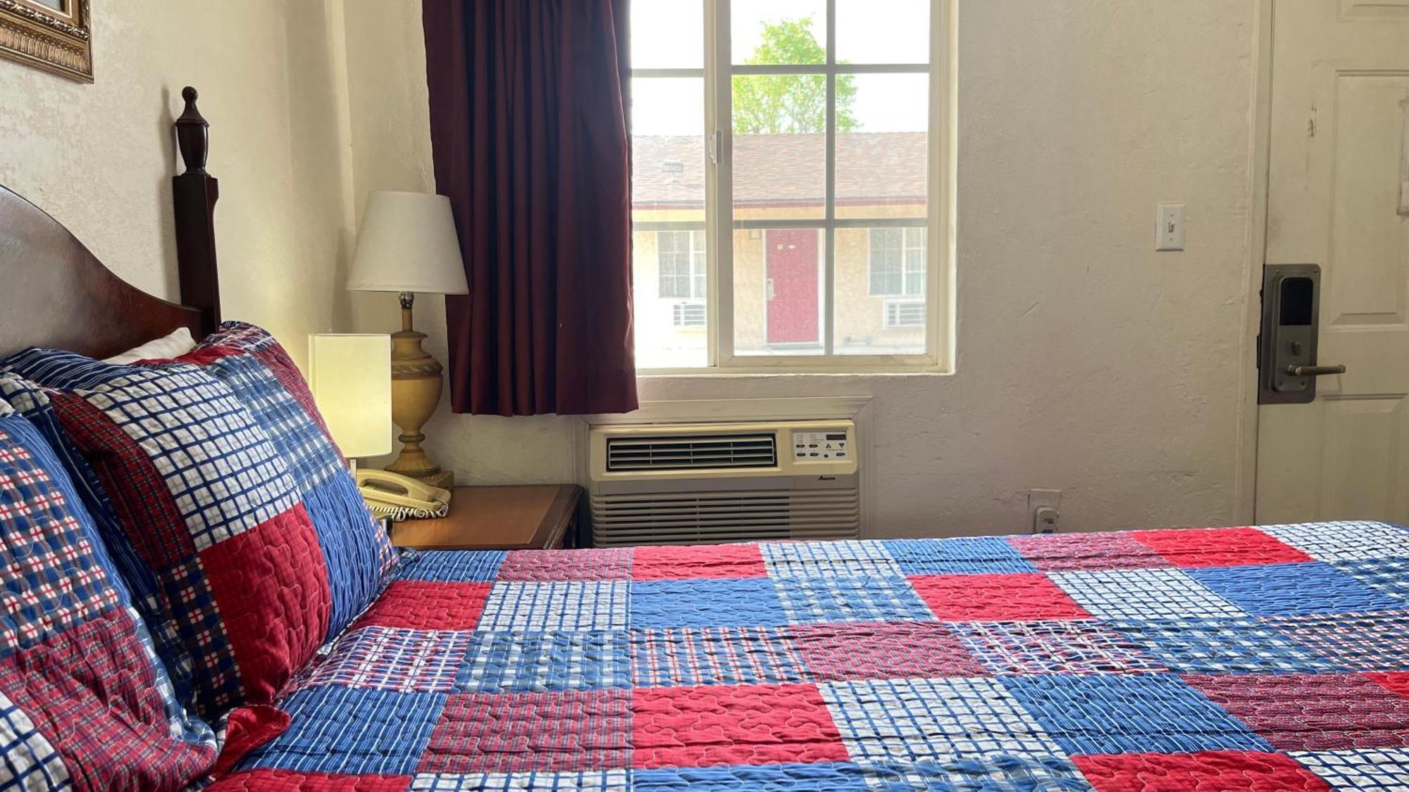 Economy Inn Paso Robles Ngoại thất bức ảnh