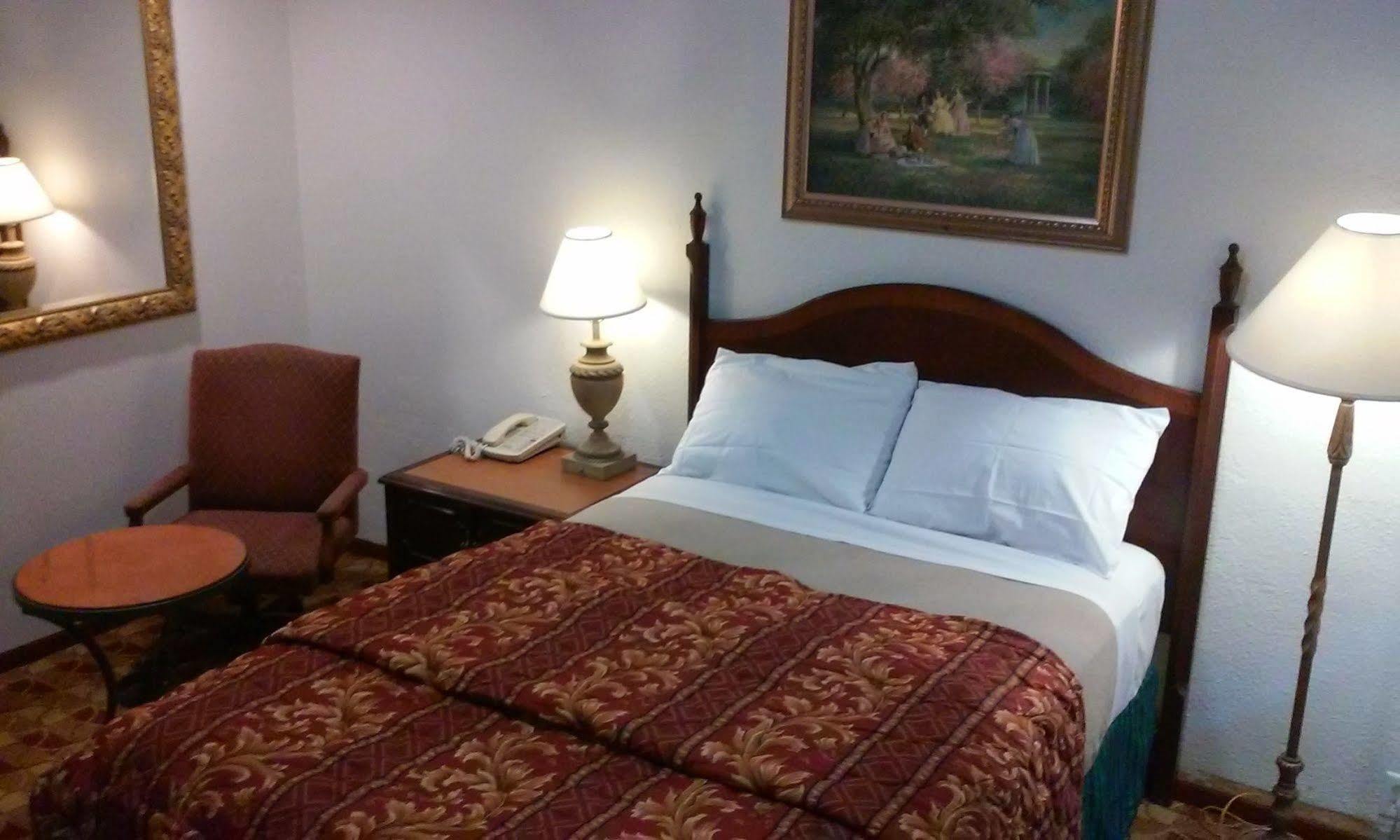 Economy Inn Paso Robles Ngoại thất bức ảnh