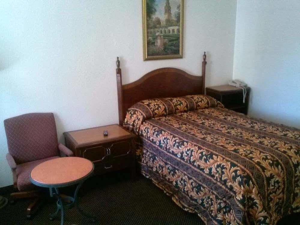 Economy Inn Paso Robles Ngoại thất bức ảnh